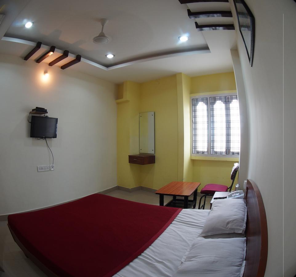 Oyo Flagship 74392 Hotel Mahesh Residency Hyderabad Eksteriør bilde